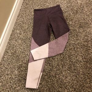 Maroon to light pink leggings